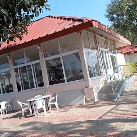 Hotel Haritha , Eegalapenta Srisailam 外观 照片